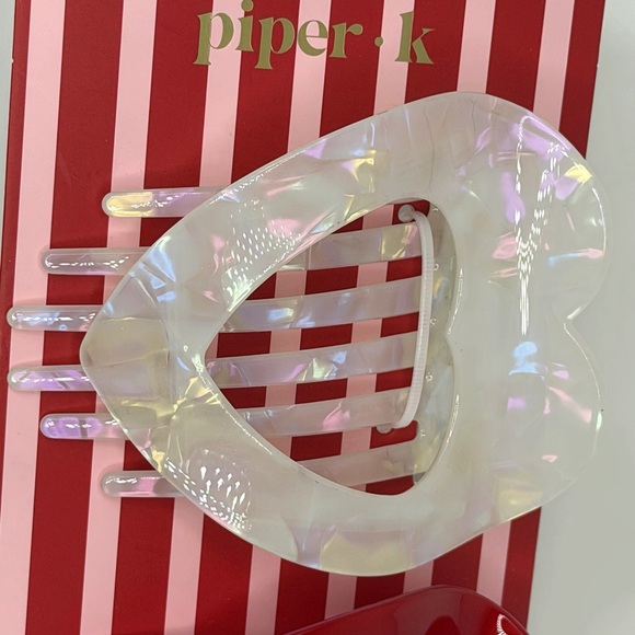 Piper K Heart Flat Lay Hair Claw Clips Red White - Picture 2 of 8